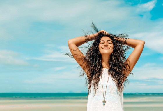 How to get beachy waves without the beach