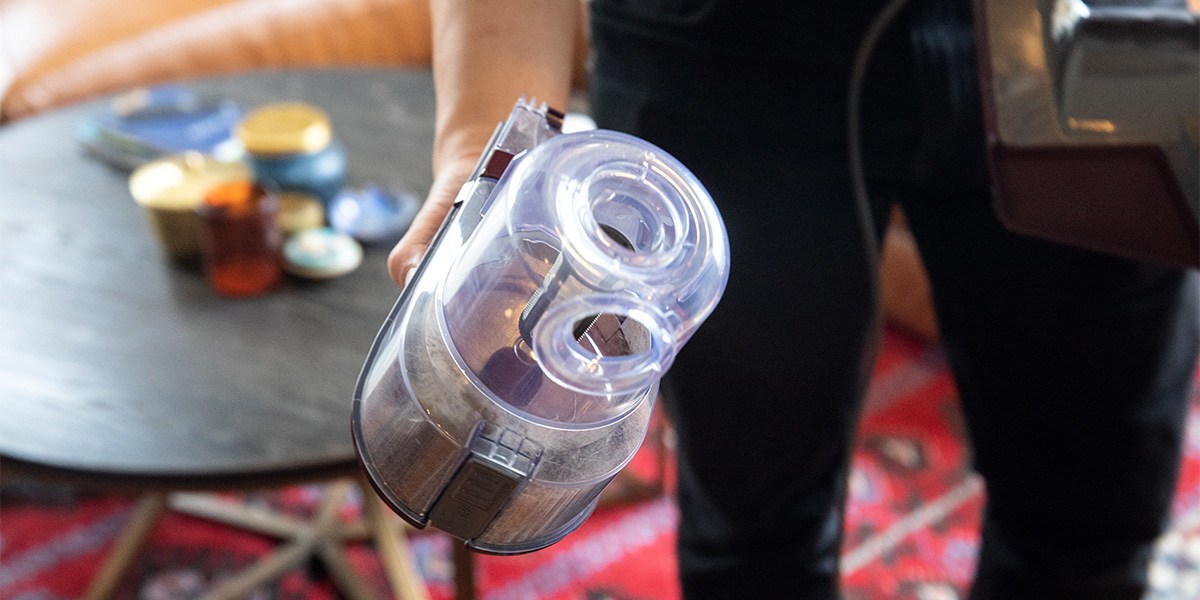 Shark HV322 Rocket Pet Vacuum dustbin